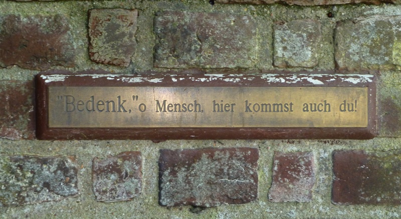 inschrift friedhof osterath komp